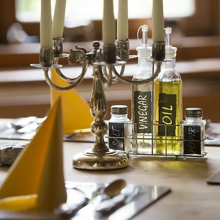 Gutshof Wolfgangsee Resort&event 4* Strobl