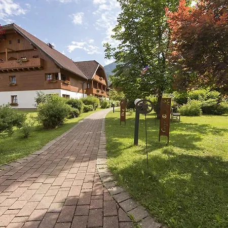 Hotel Gutshof Wolfgangsee Resort&event