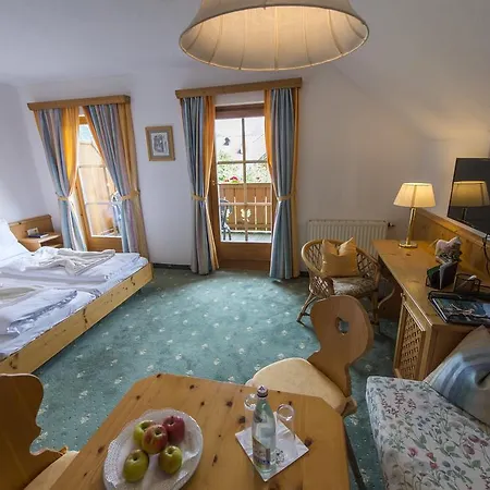 Hotell Gutshof Wolfgangsee & Event