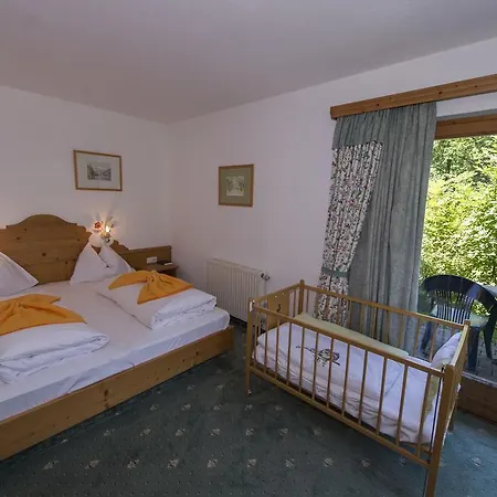 Gutshof Wolfgangsee Resort&event 4* Strobl