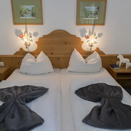 Gutshof Wolfgangsee & Event 4*
